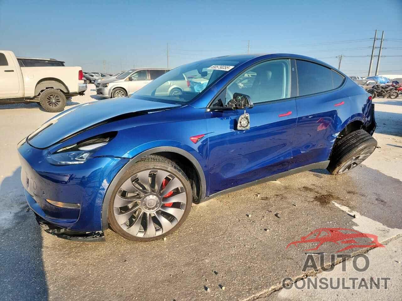 TESLA MODEL Y 2025 - 7SAYGDEF3SA366381