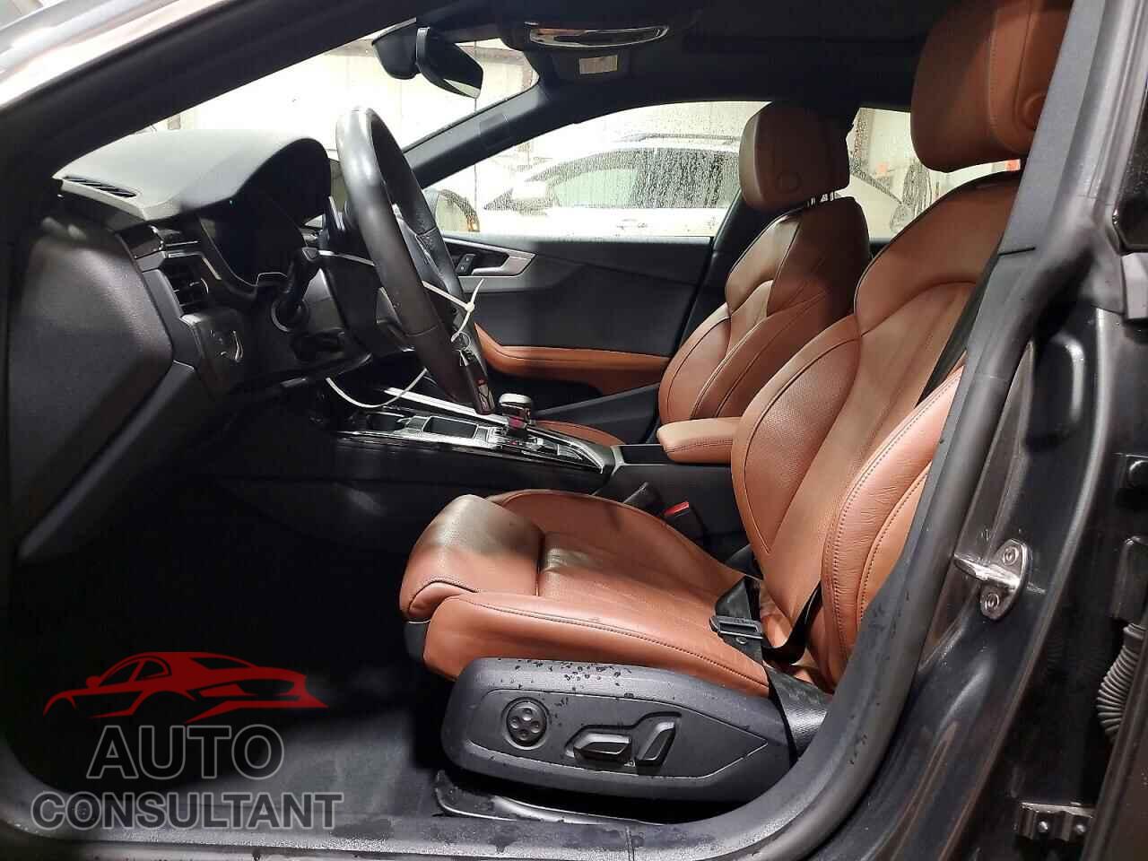 AUDI A5 2024 - WAUFACF55RA114432