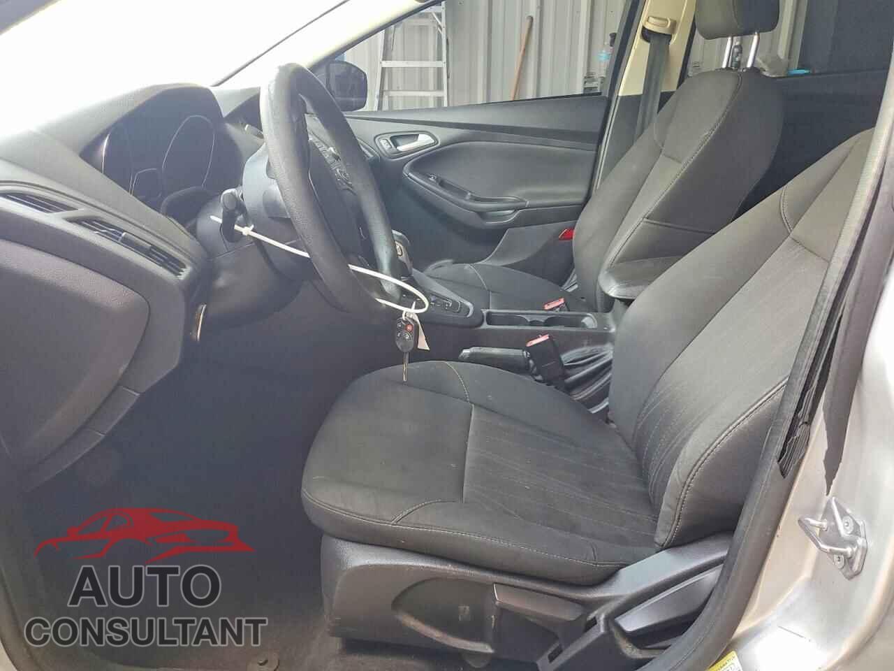 FORD FOCUS 2016 - 1FADP3F24GL348924