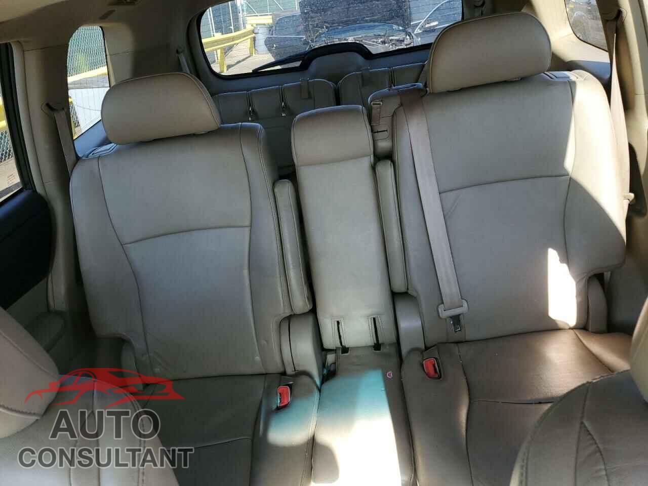 TOYOTA HIGHLANDER 2011 - 5TDBK3EH7BS064295