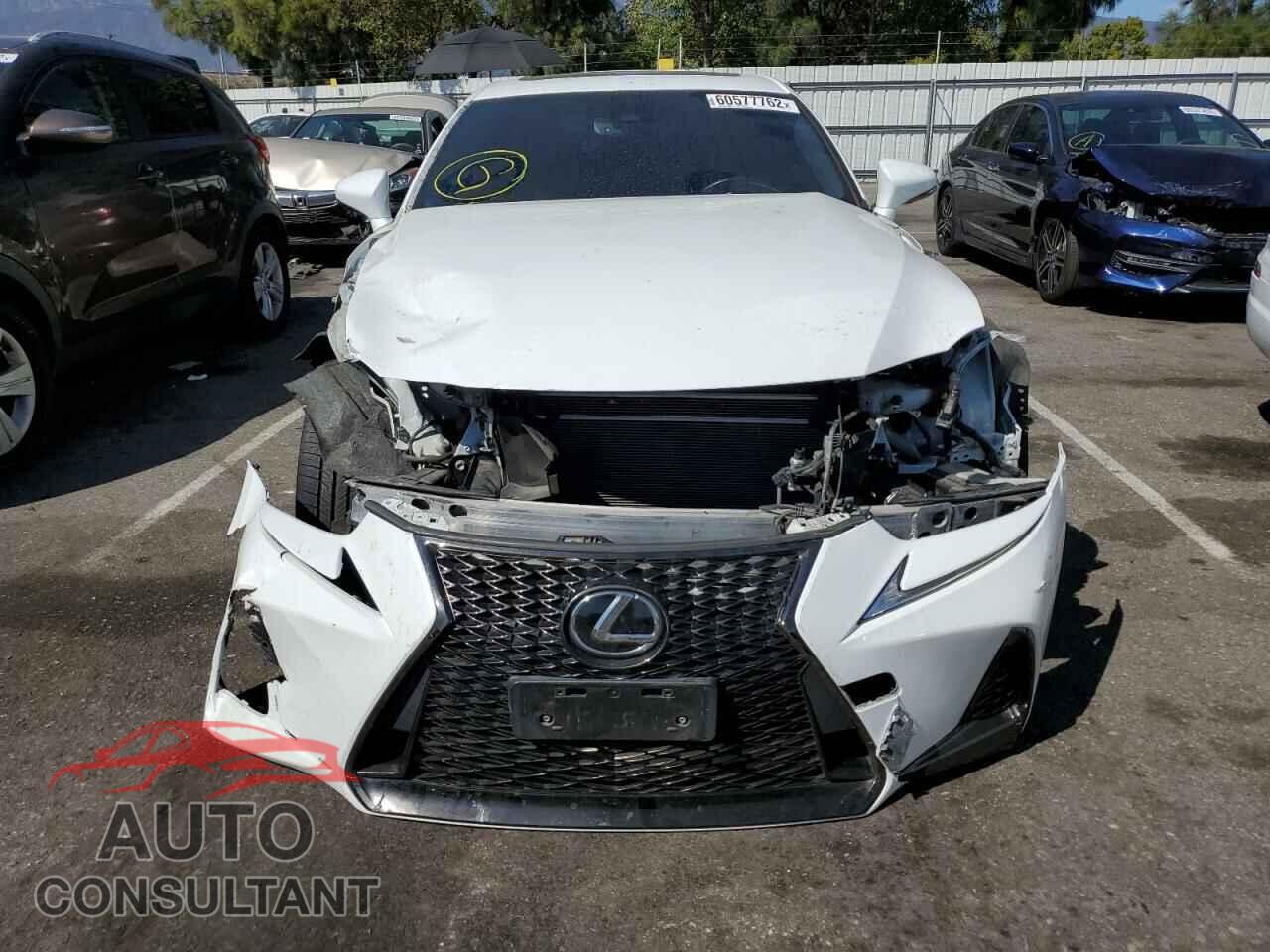 LEXUS IS 2017 - JTHBA1D23H5042781