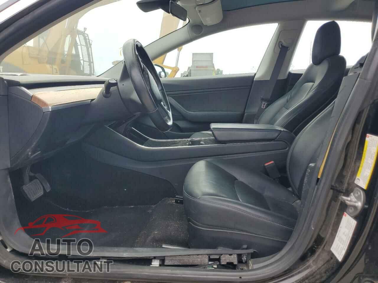 TESLA MODEL 3 2018 - 5YJ3E1EA6JF028023