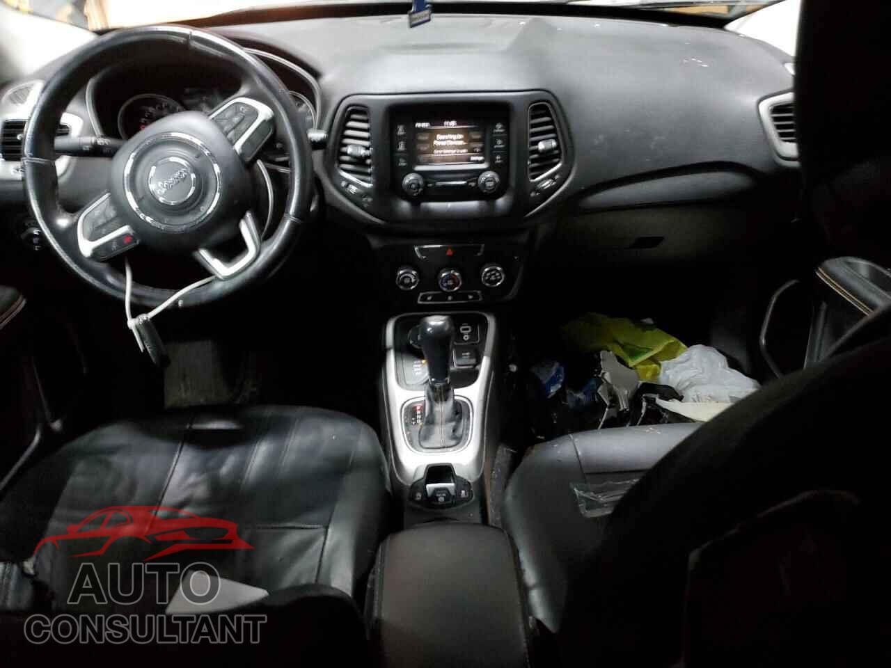 JEEP COMPASS 2018 - 3C4NJDBB3JT400146