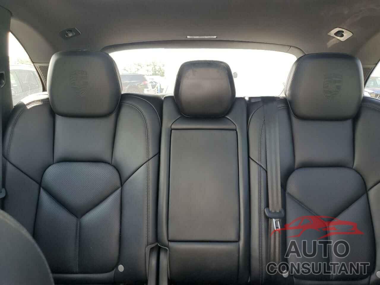PORSCHE CAYENNE 2017 - WP1AA2A23HKA80342