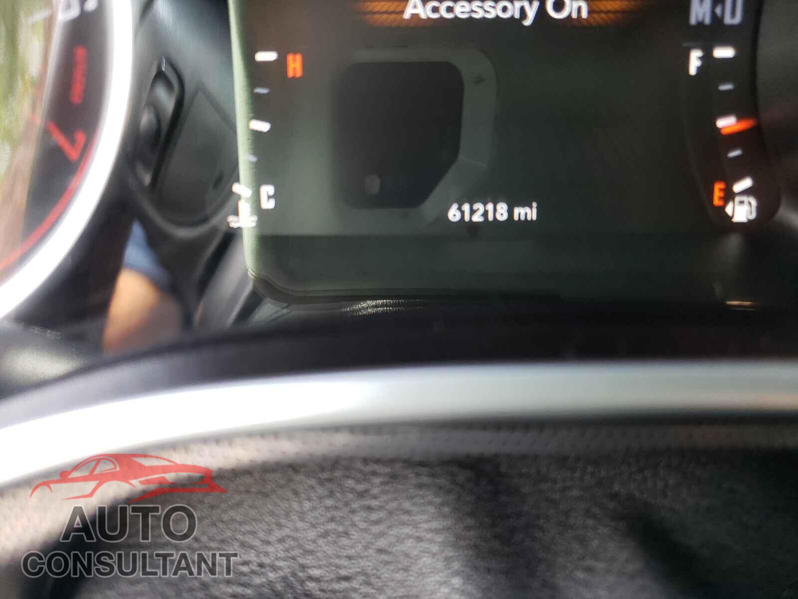 DODGE CHALLENGER 2018 - 2C3CDZAG1JH334735