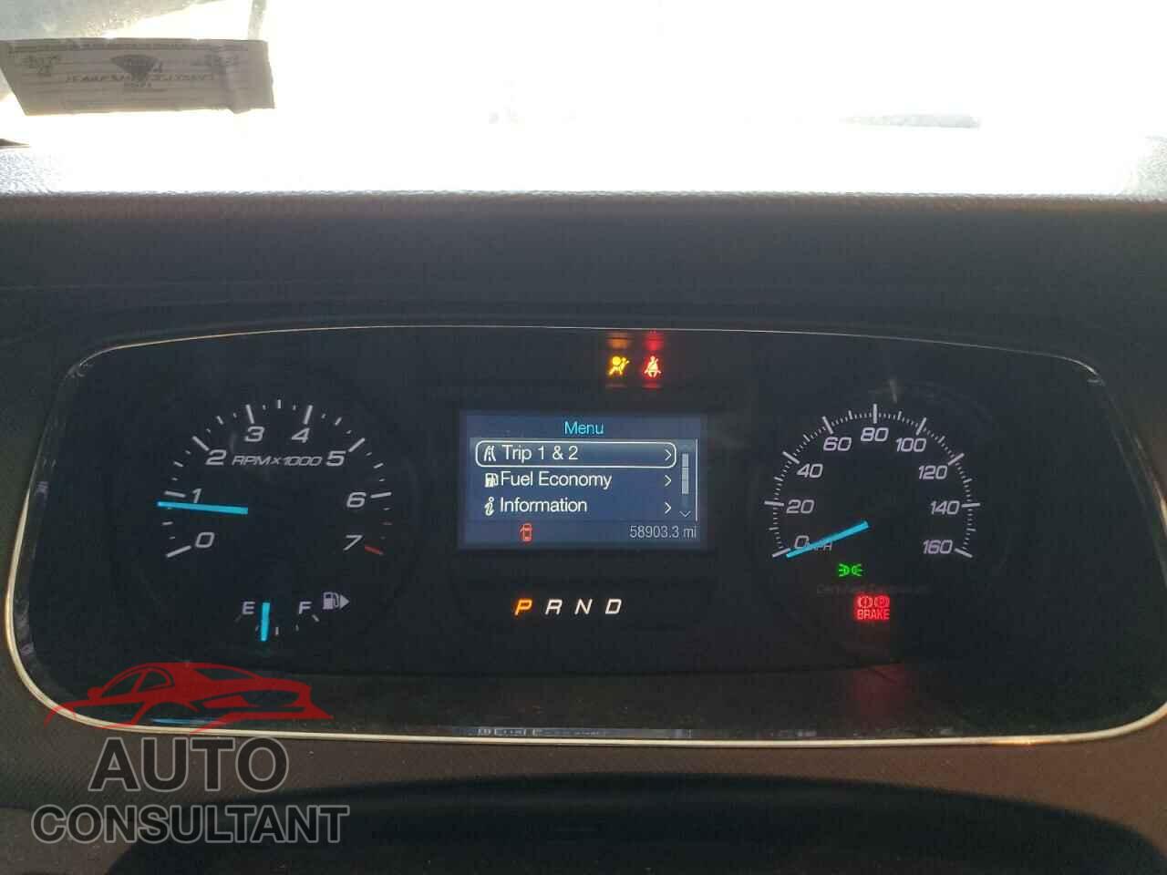 FORD TAURUS 2018 - 1FAHP2MK4JG140847