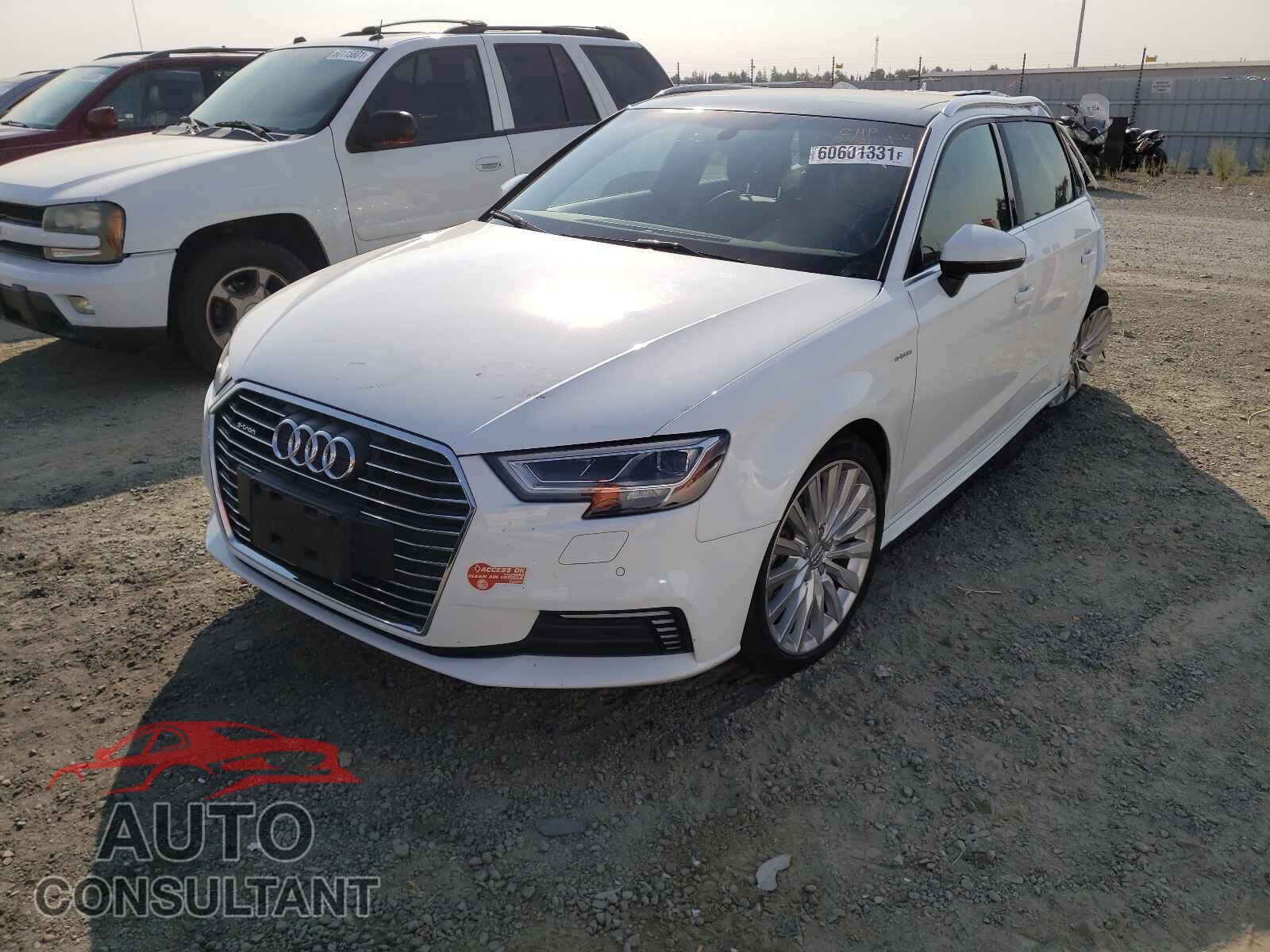 AUDI A3 2017 - WAUTPBFF3HA147898
