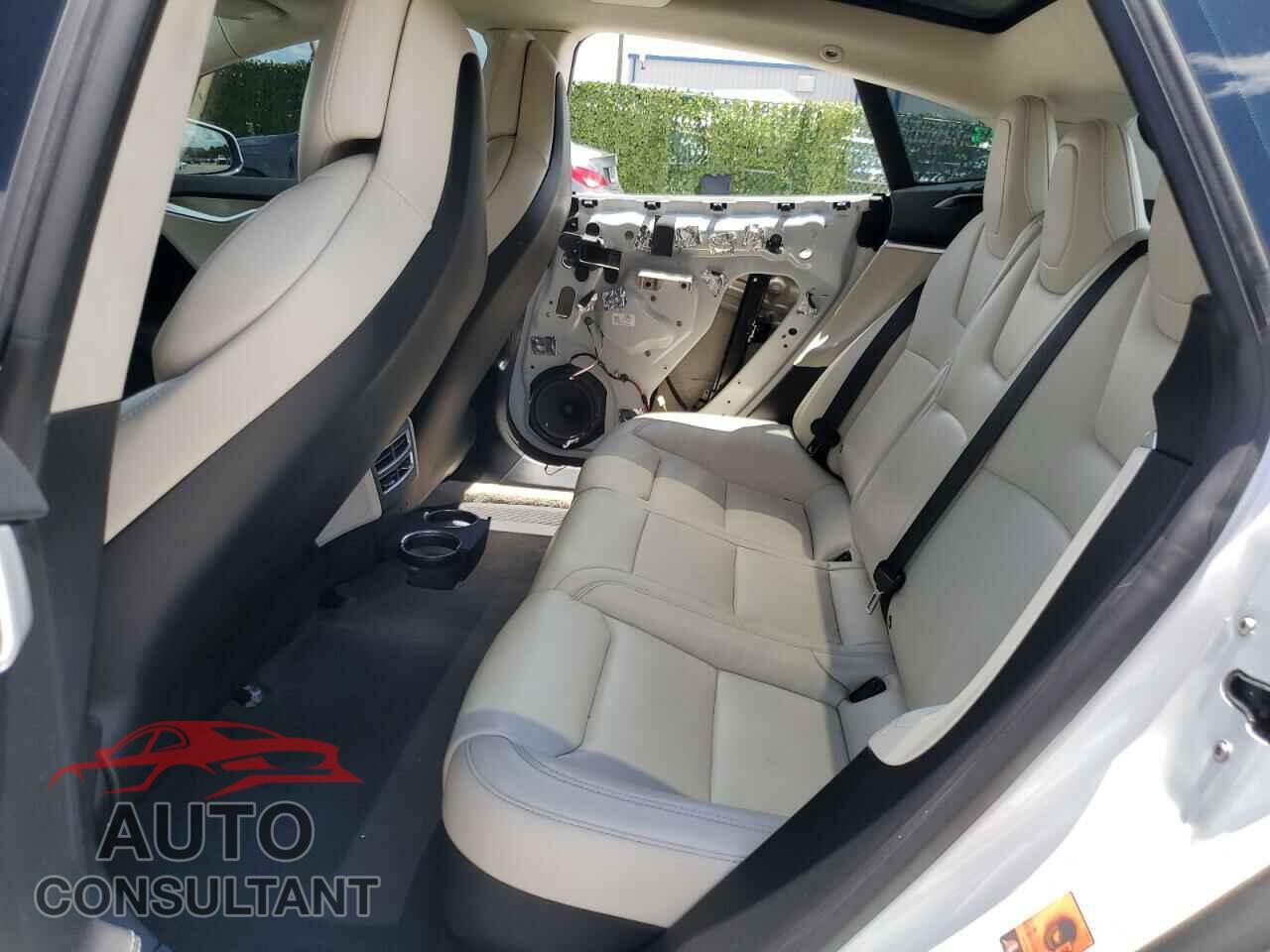 TESLA MODEL S 2017 - 5YJSA1E28HF232171