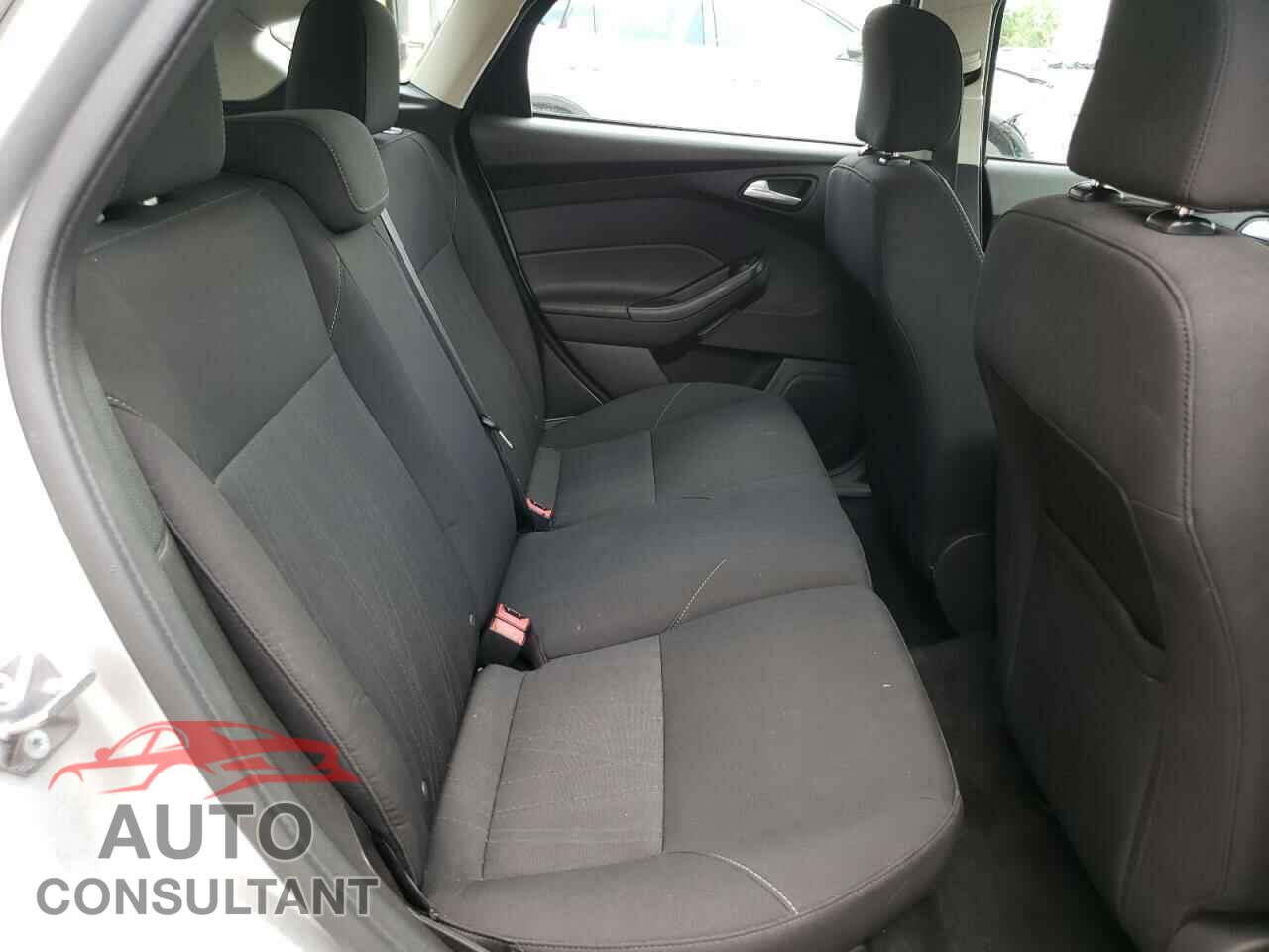 FORD FOCUS 2016 - 1FADP3K23GL320294
