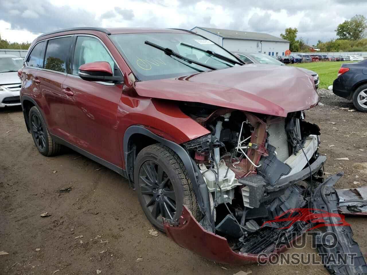 TOYOTA HIGHLANDER 2019 - 5TDJZRFH7KS574543