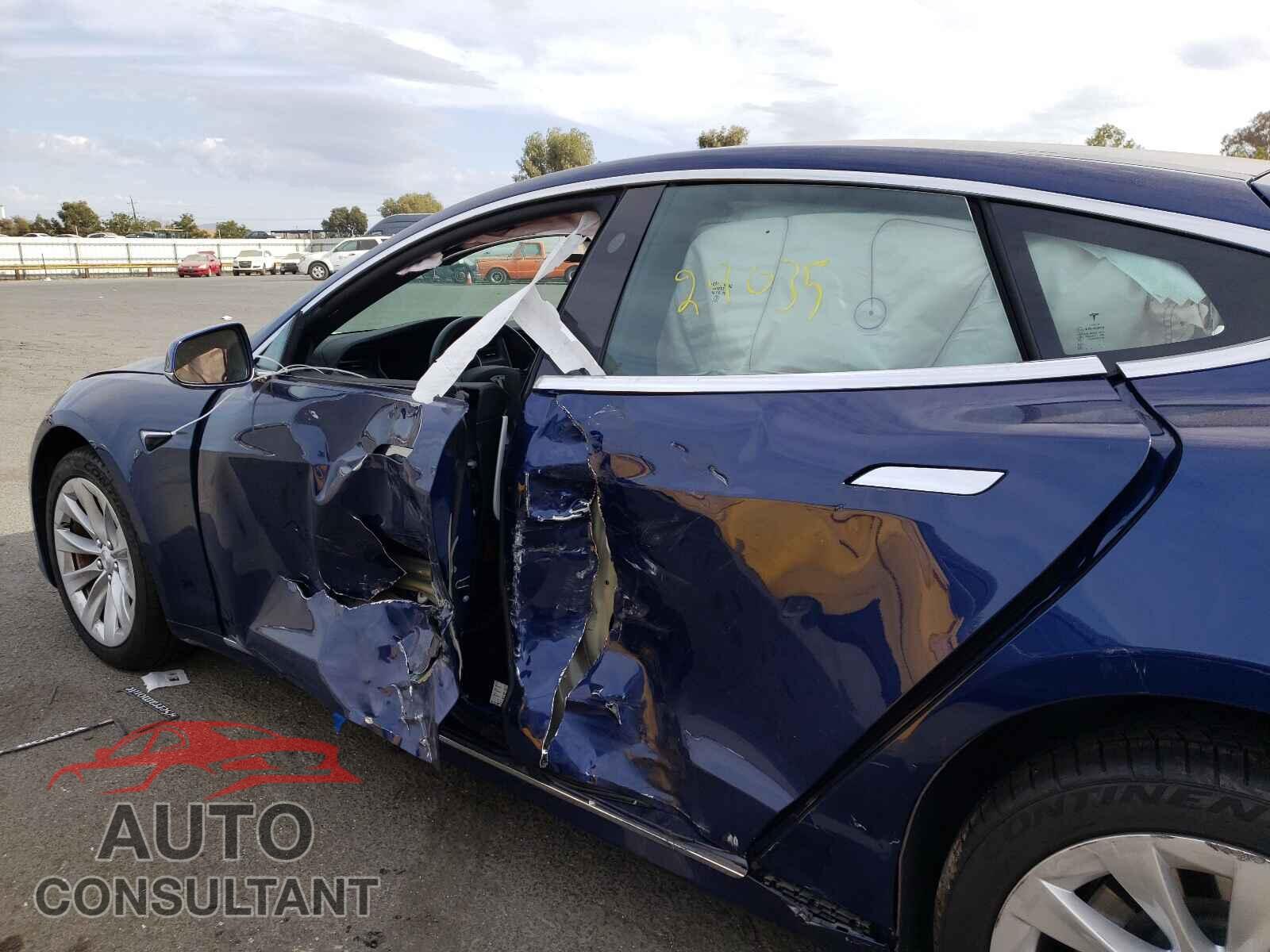 TESLA MODEL S 2018 - 5YJSA1E20JF263470