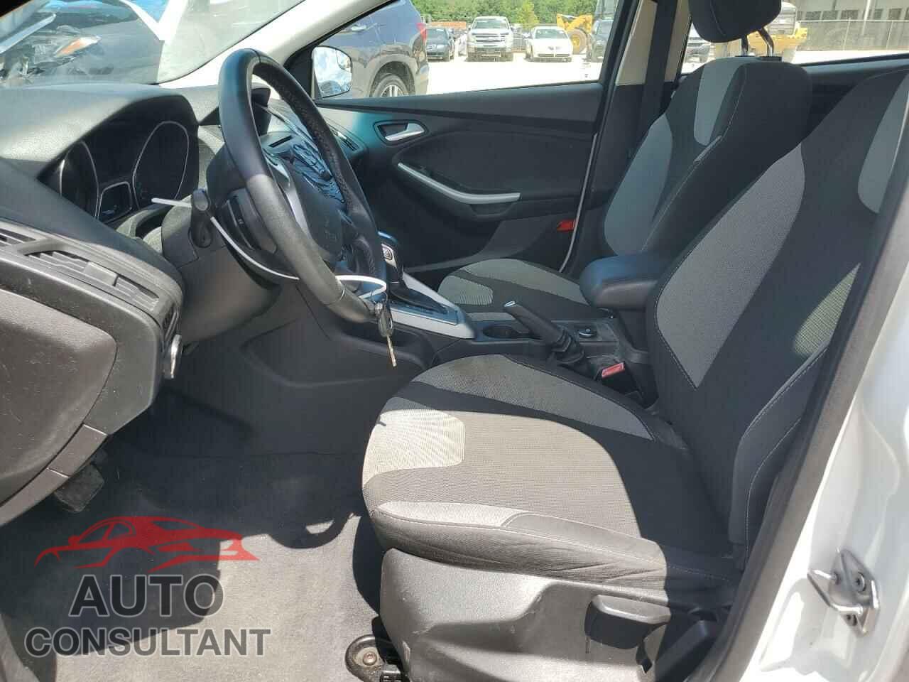 FORD FOCUS 2012 - 1FAHP3K21CL229648