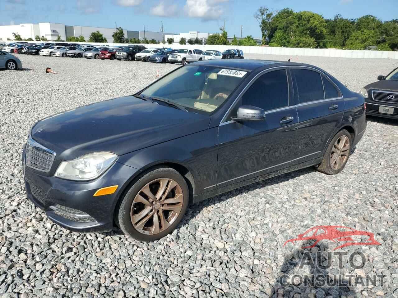 MERCEDES-BENZ C-CLASS 2014 - WDDGF4HB5EG256066