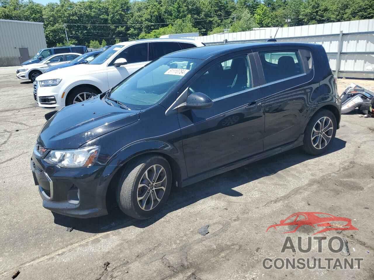 CHEVROLET SONIC 2019 - 1G1JD6SB8K4129361