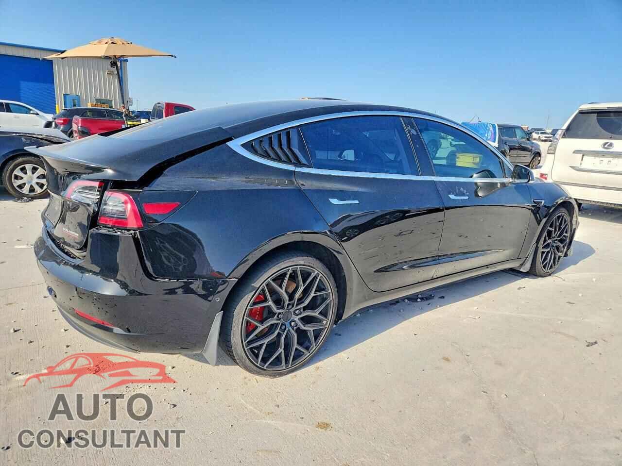 TESLA MODEL 3 2018 - 5YJ3E1EB6JF074041