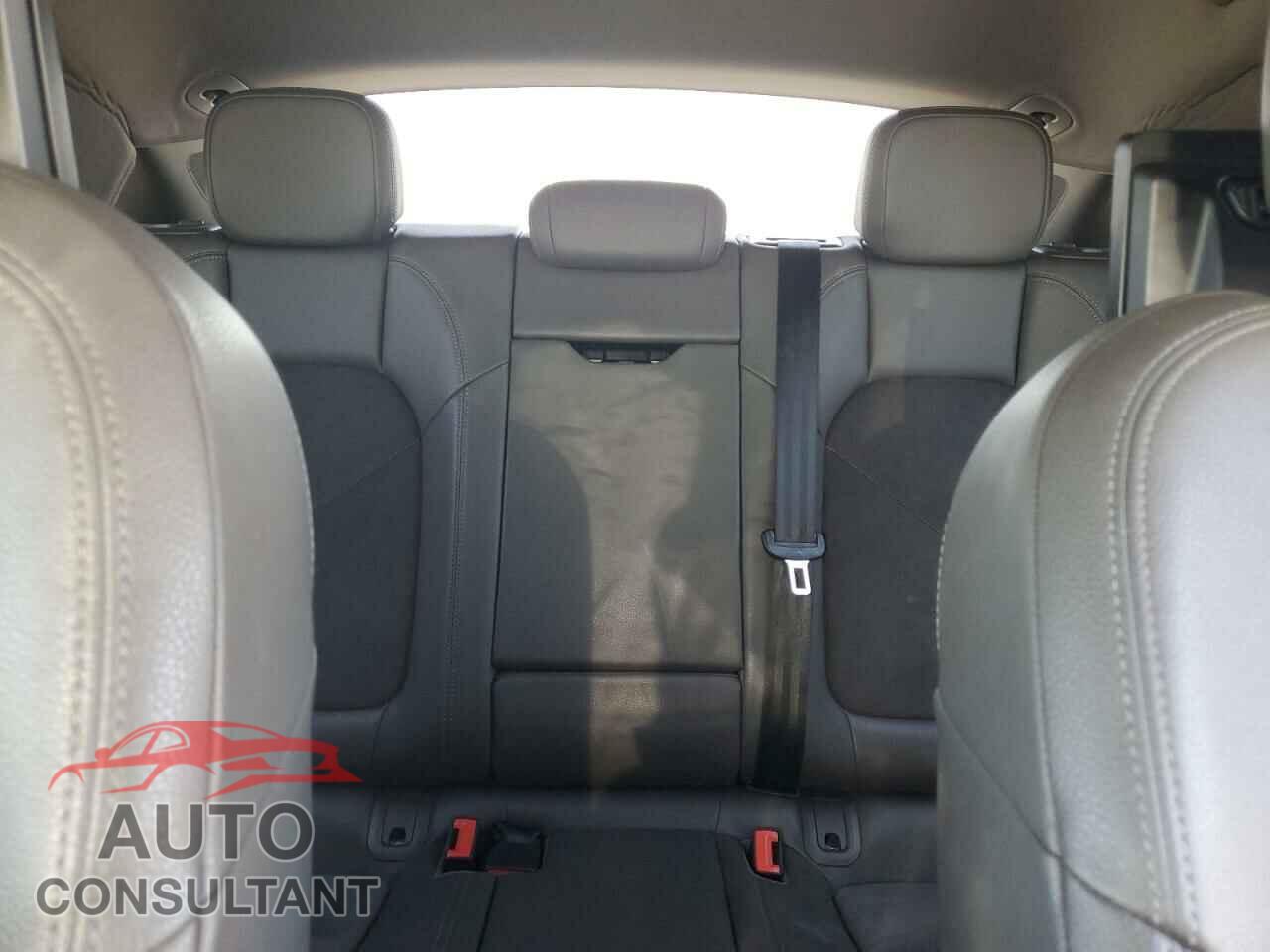 PORSCHE MACAN 2018 - WP1AA2A51JLB11159