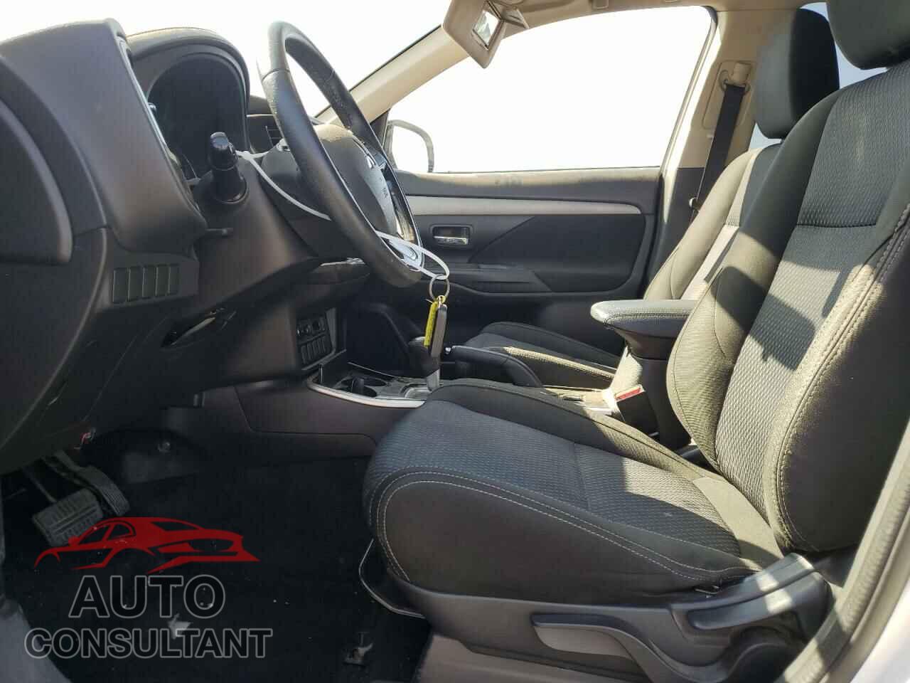 MITSUBISHI OUTLANDER 2017 - JA4AD3A35HZ052017