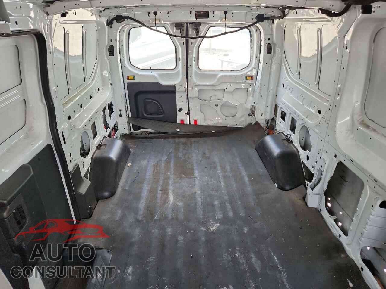 FORD TRANSIT 2017 - 1FTYE1ZM4HKA59357