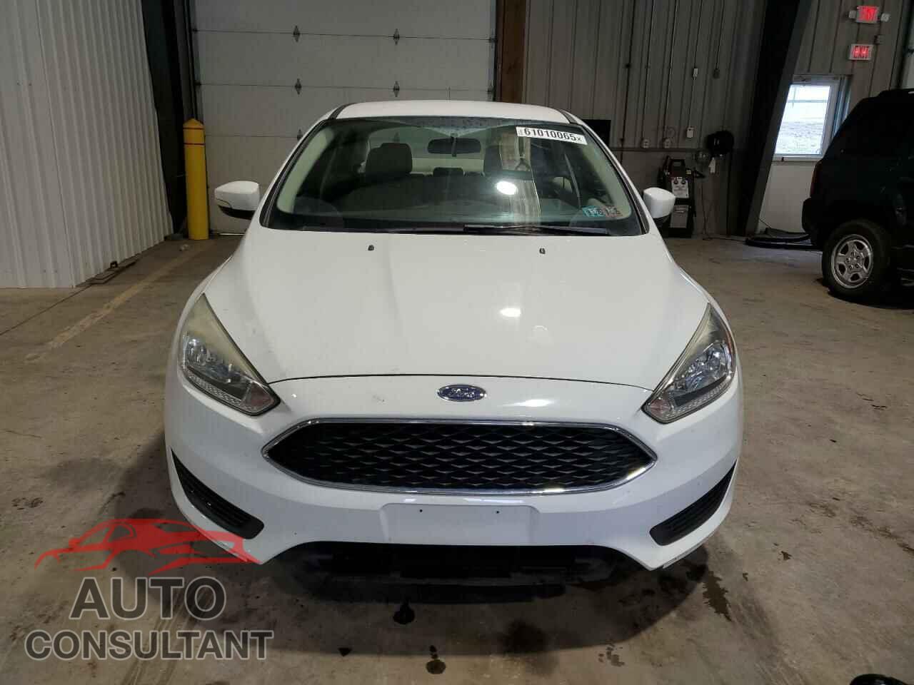 FORD FOCUS 2017 - 1FADP3F26HL243335