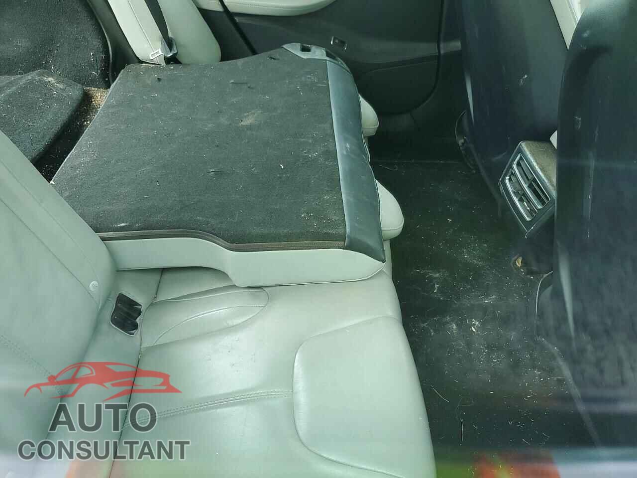 TESLA MODEL S 2013 - 5YJSA1CG2DFP03773