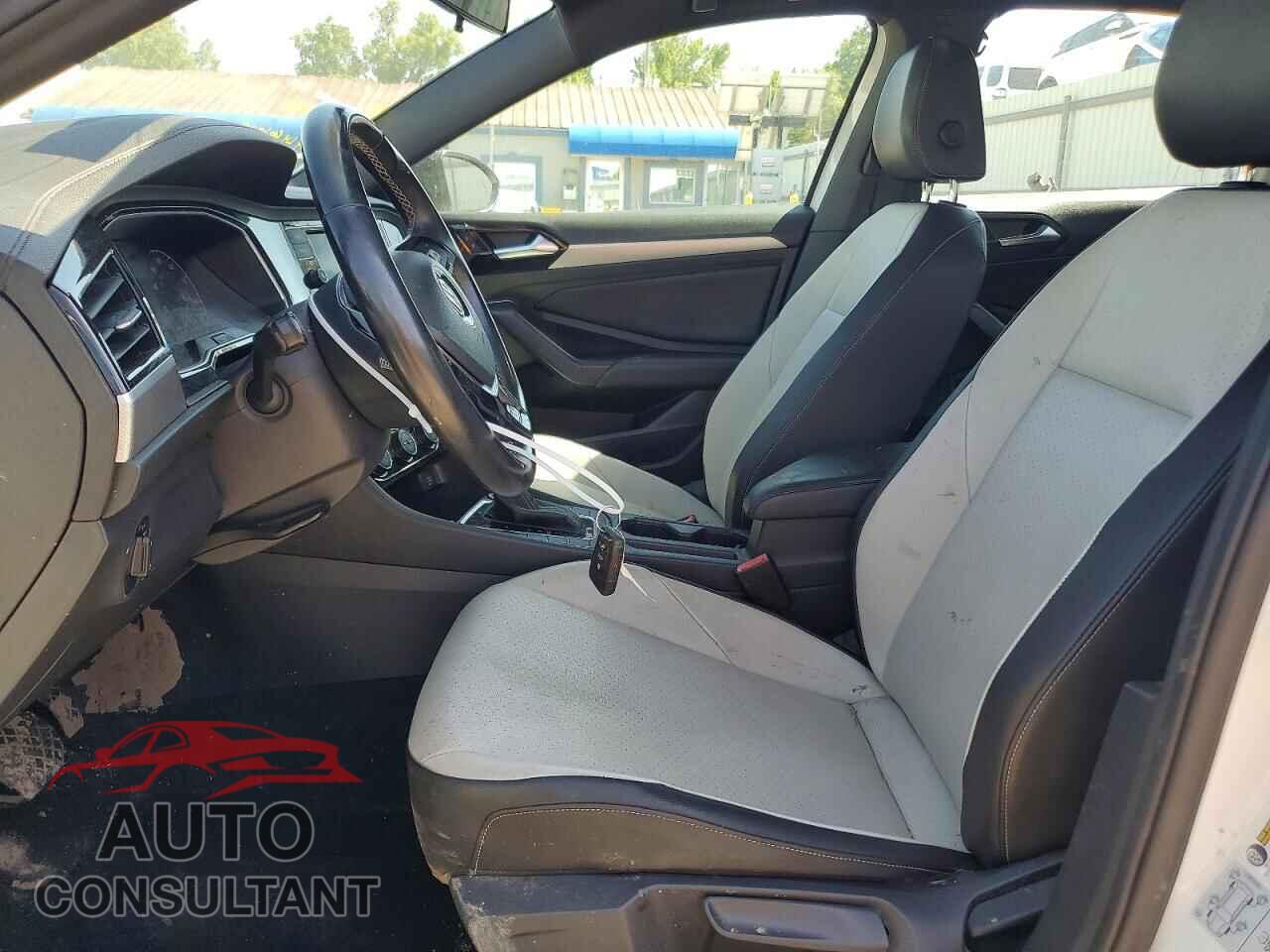VOLKSWAGEN JETTA 2019 - 3VWCB7BU4KM223803