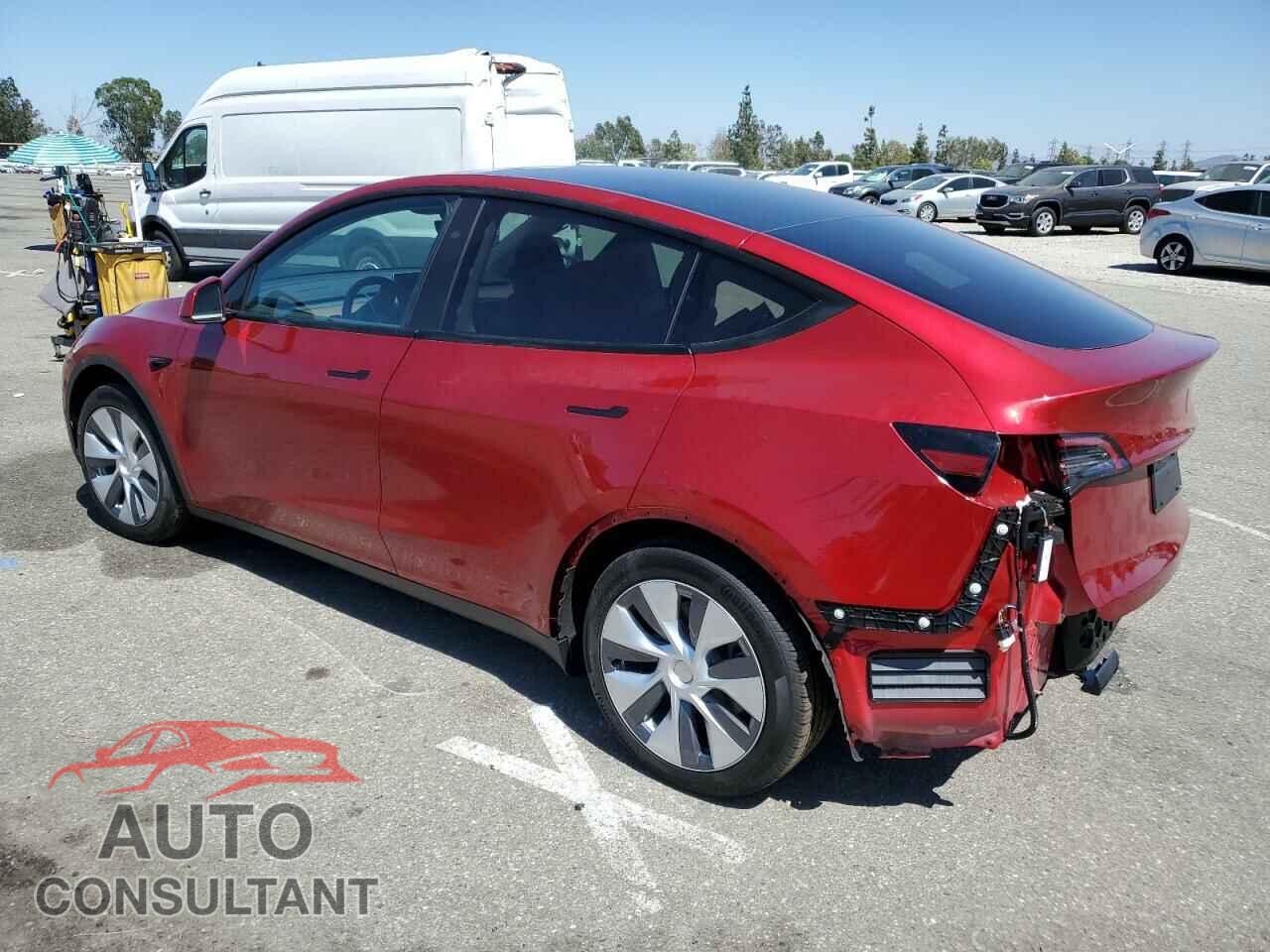 TESLA MODEL Y 2024 - 7SAYGAEE6RF081290