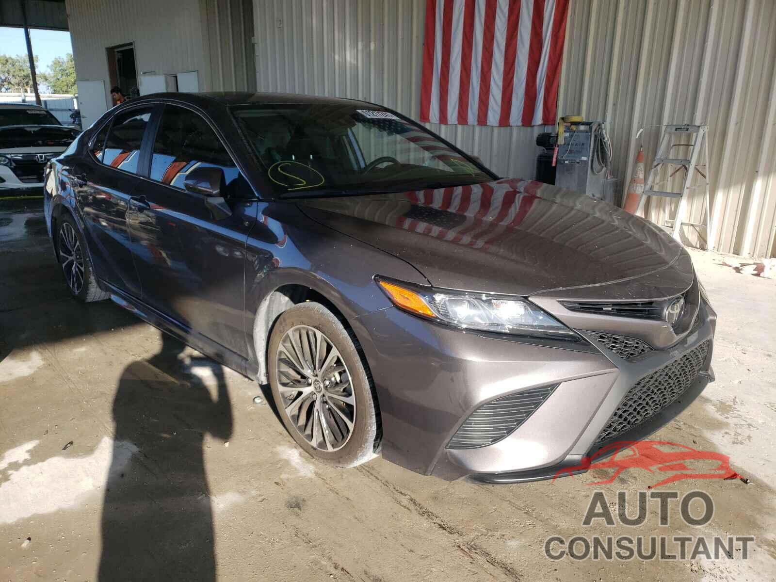 TOYOTA CAMRY 2020 - 4T1G11AK2LU961273