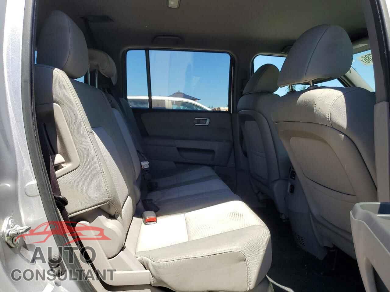HONDA PILOT 2014 - 5FNYF4H20EB001074