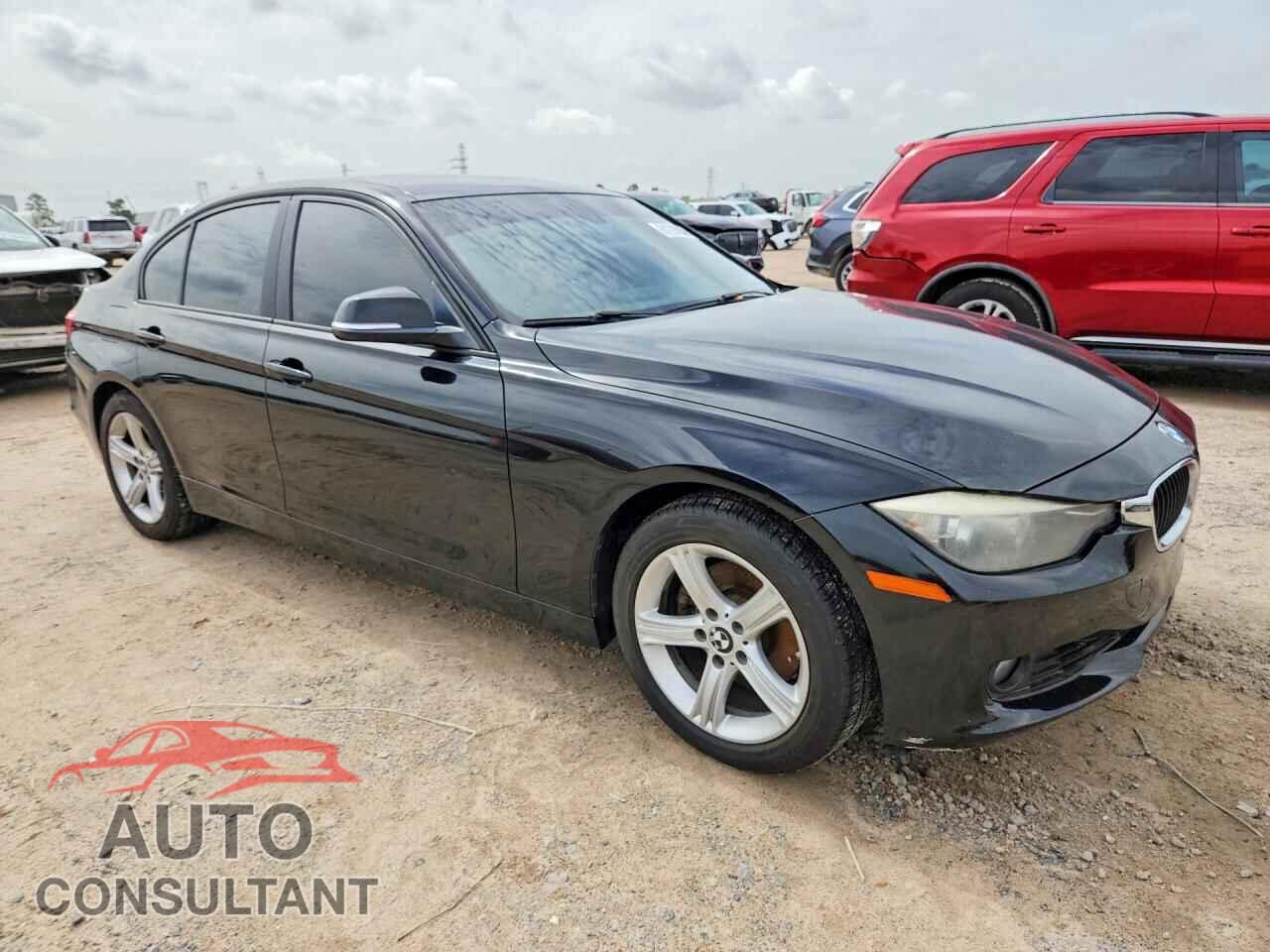 BMW 3 SERIES 2013 - WBA3C1C50DF444626