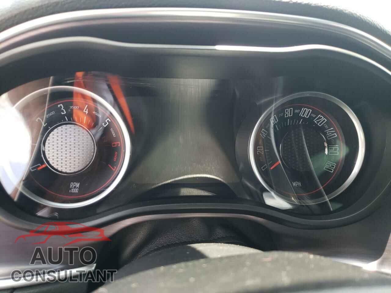DODGE CHALLENGER 2018 - 2C3CDZFJ3JH215136