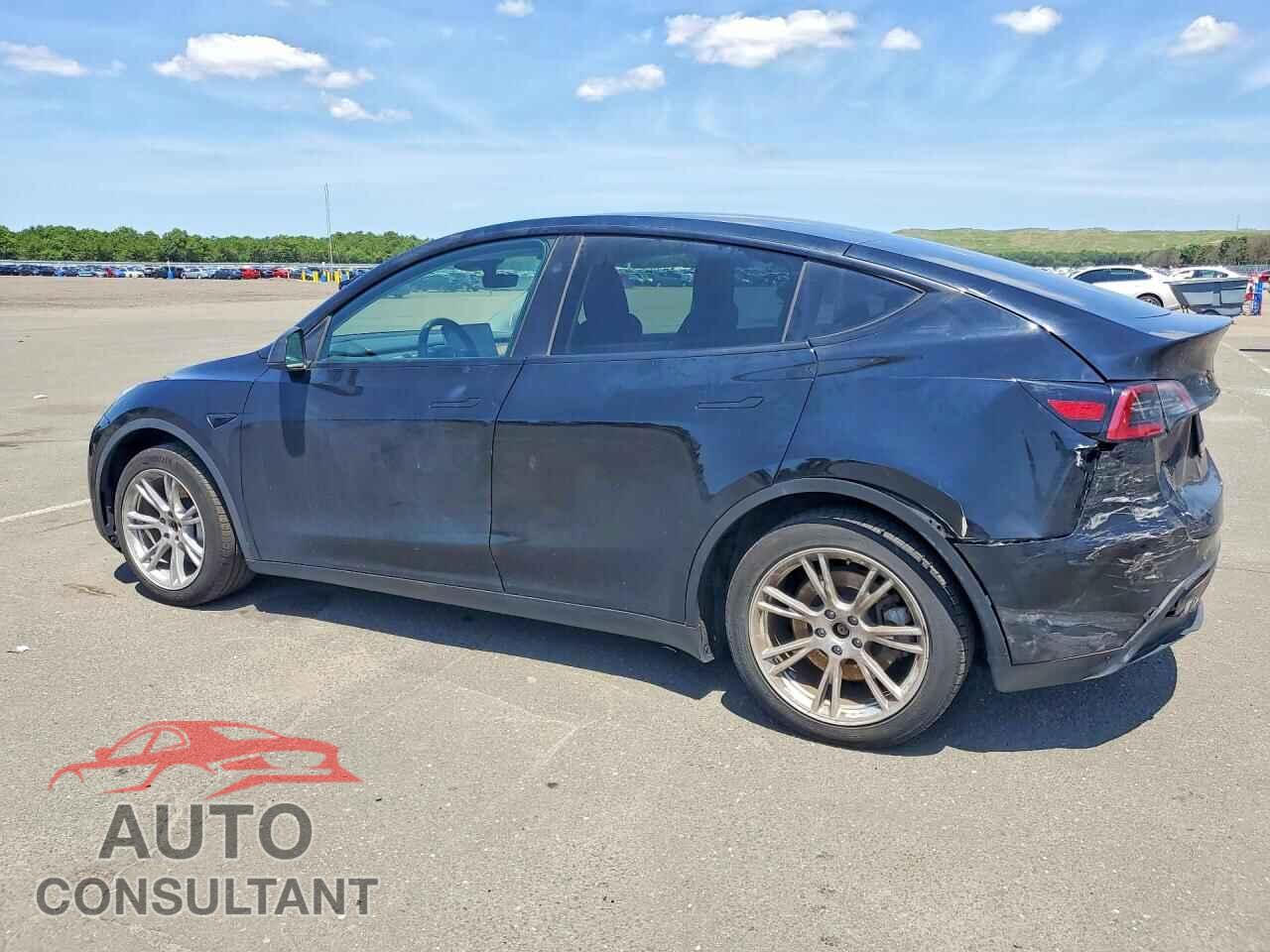 TESLA MODEL Y 2023 - 7SAYGDED5PF932811