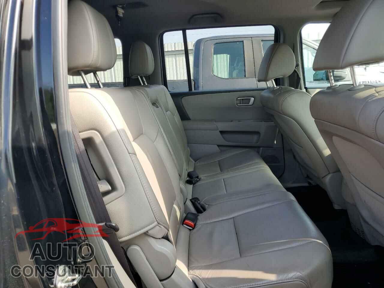 HONDA PILOT 2013 - 5FNYF4H55DB073297