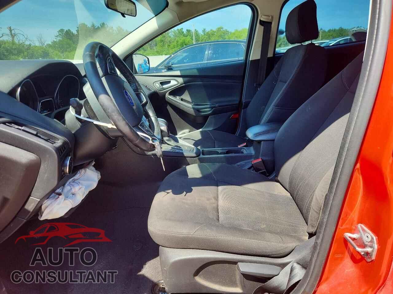 FORD FOCUS 2016 - 1FADP3K27GL334957