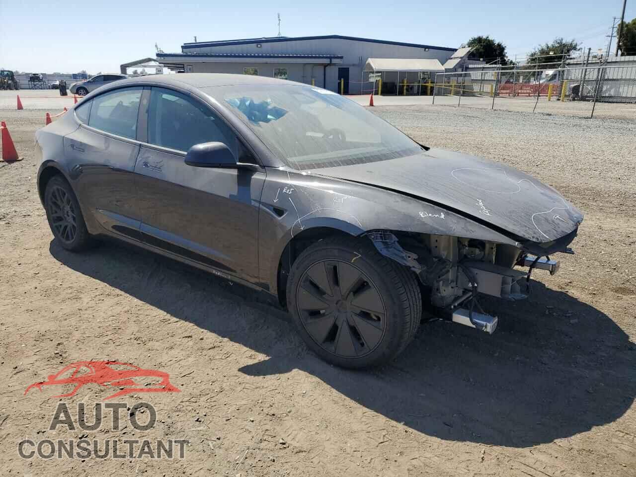 TESLA MODEL 3 2024 - 5YJ3E1EA7RF747583