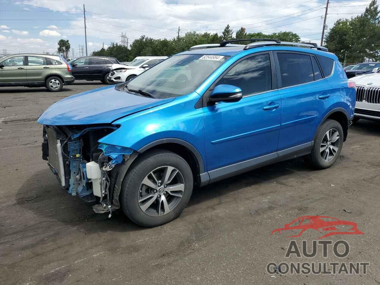 TOYOTA RAV4 2017 - JTMRFREV5HJ107467