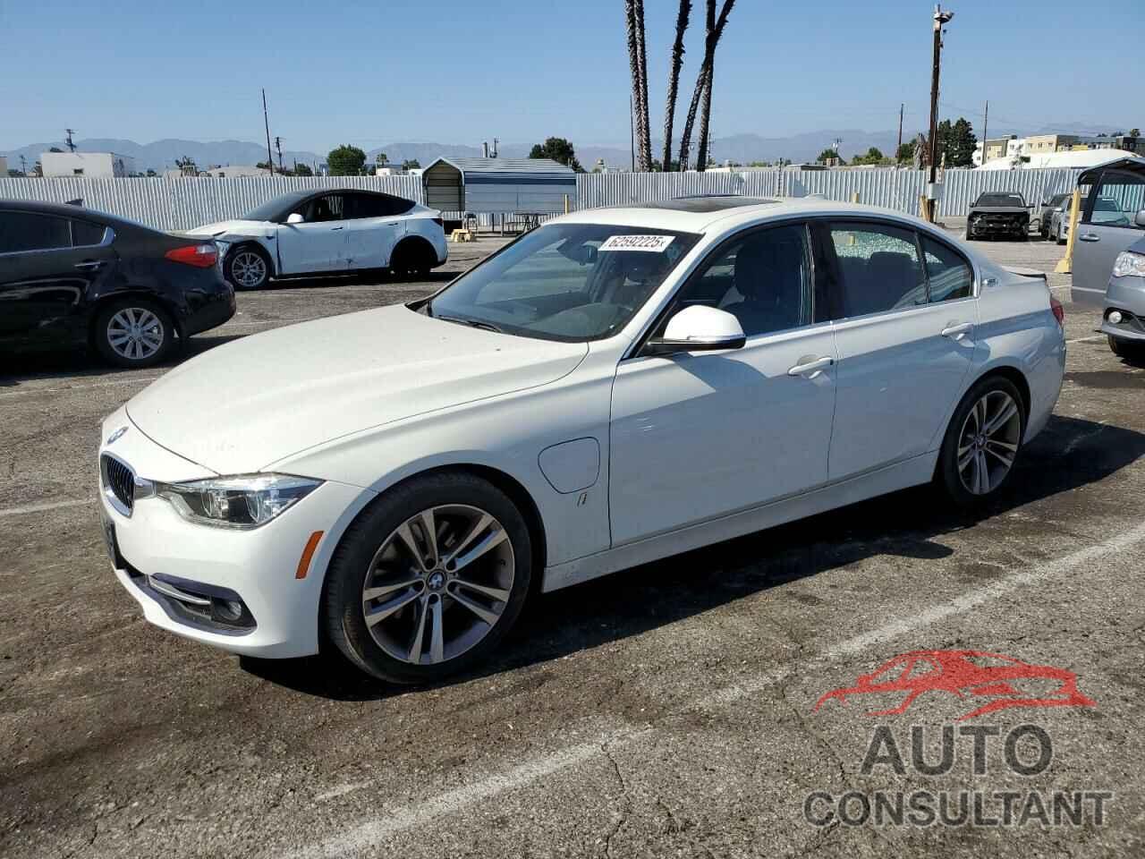 BMW 3 SERIES 2018 - WBA8E1C5XJA756560