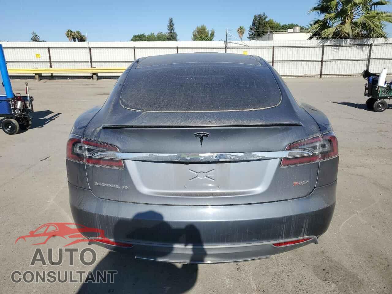 TESLA MODEL S 2013 - 5YJSA1DP3DFP14053