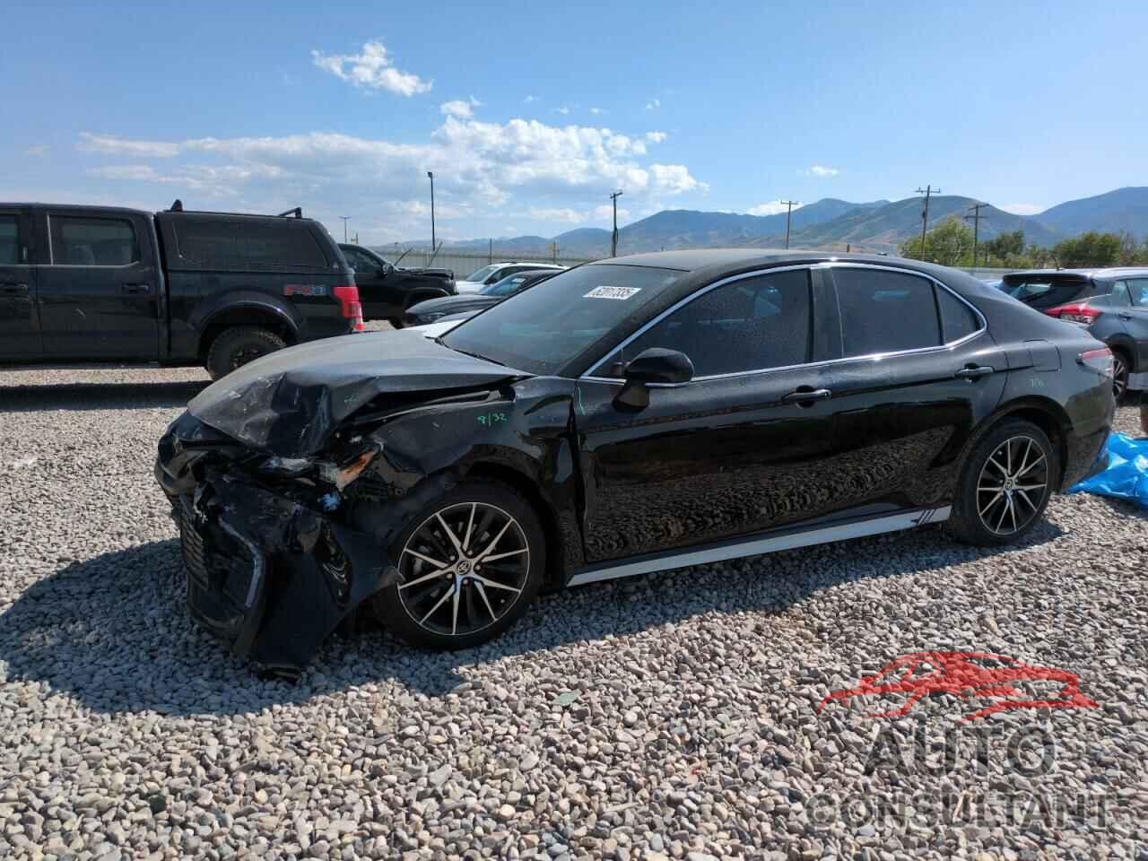 TOYOTA CAMRY 2022 - 4T1G11AK4NU030096