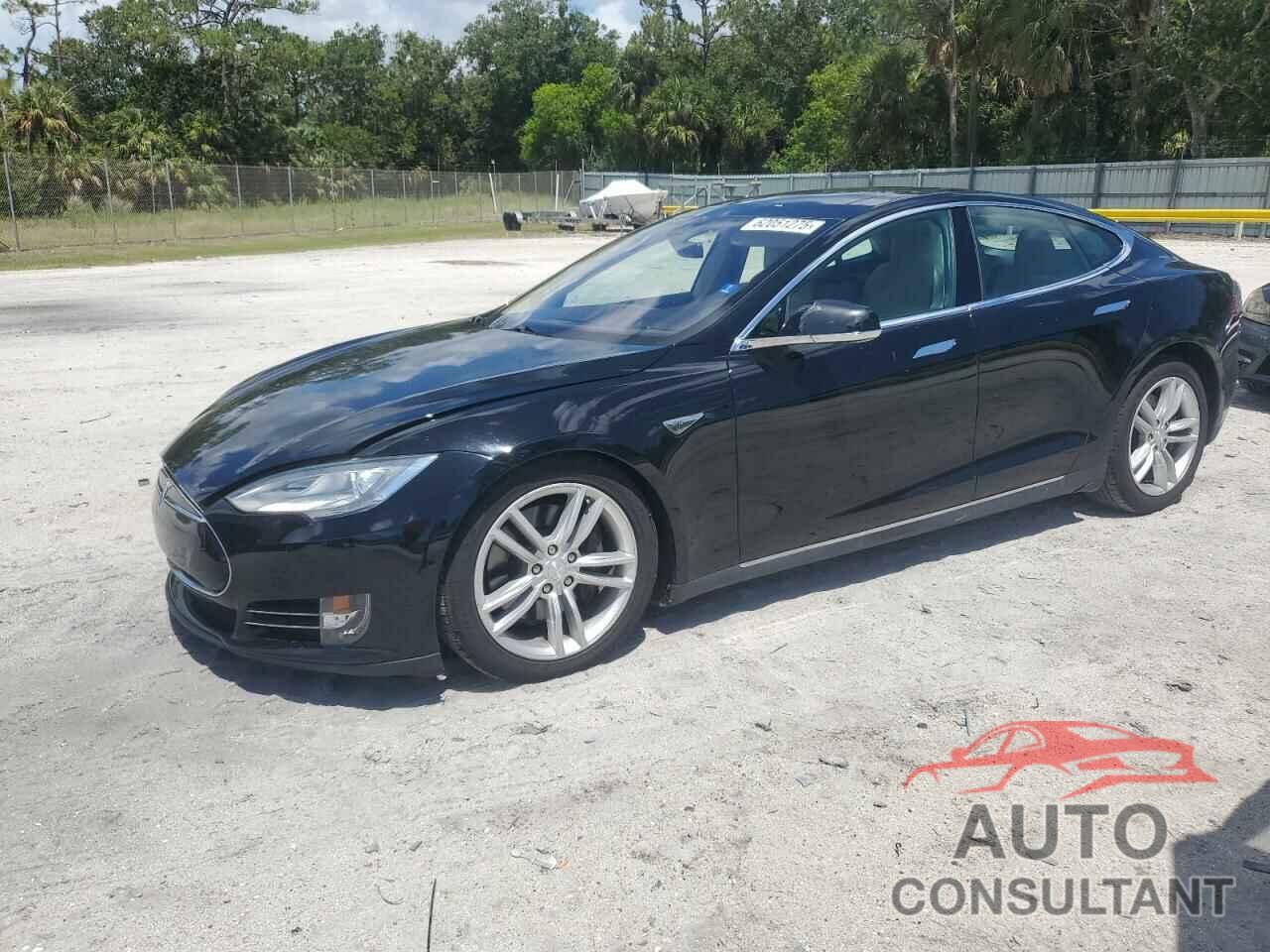 TESLA MODEL S 2015 - 5YJSA1S24FF092699