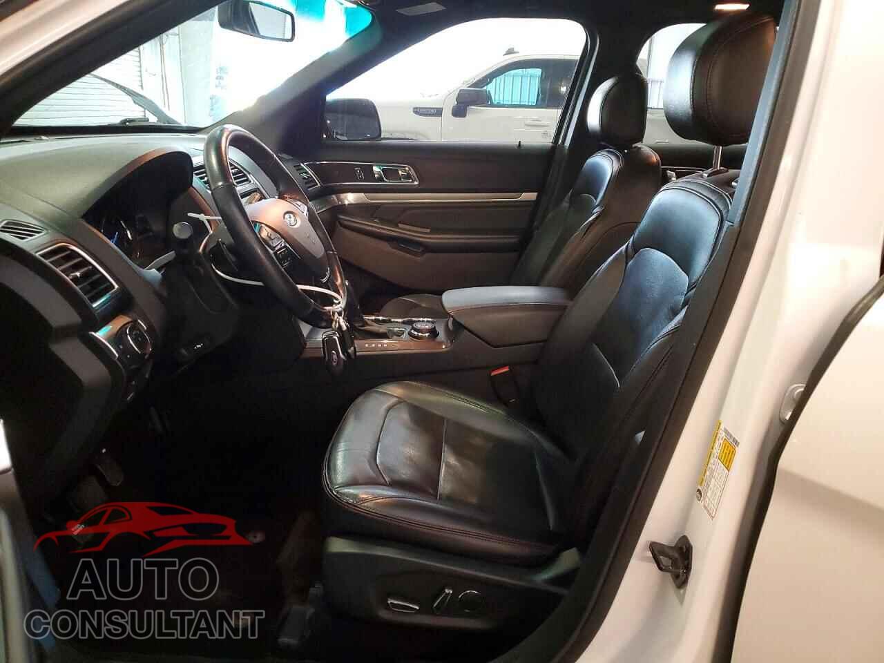 FORD EXPLORER 2017 - 1FM5K8GT4HGA93635