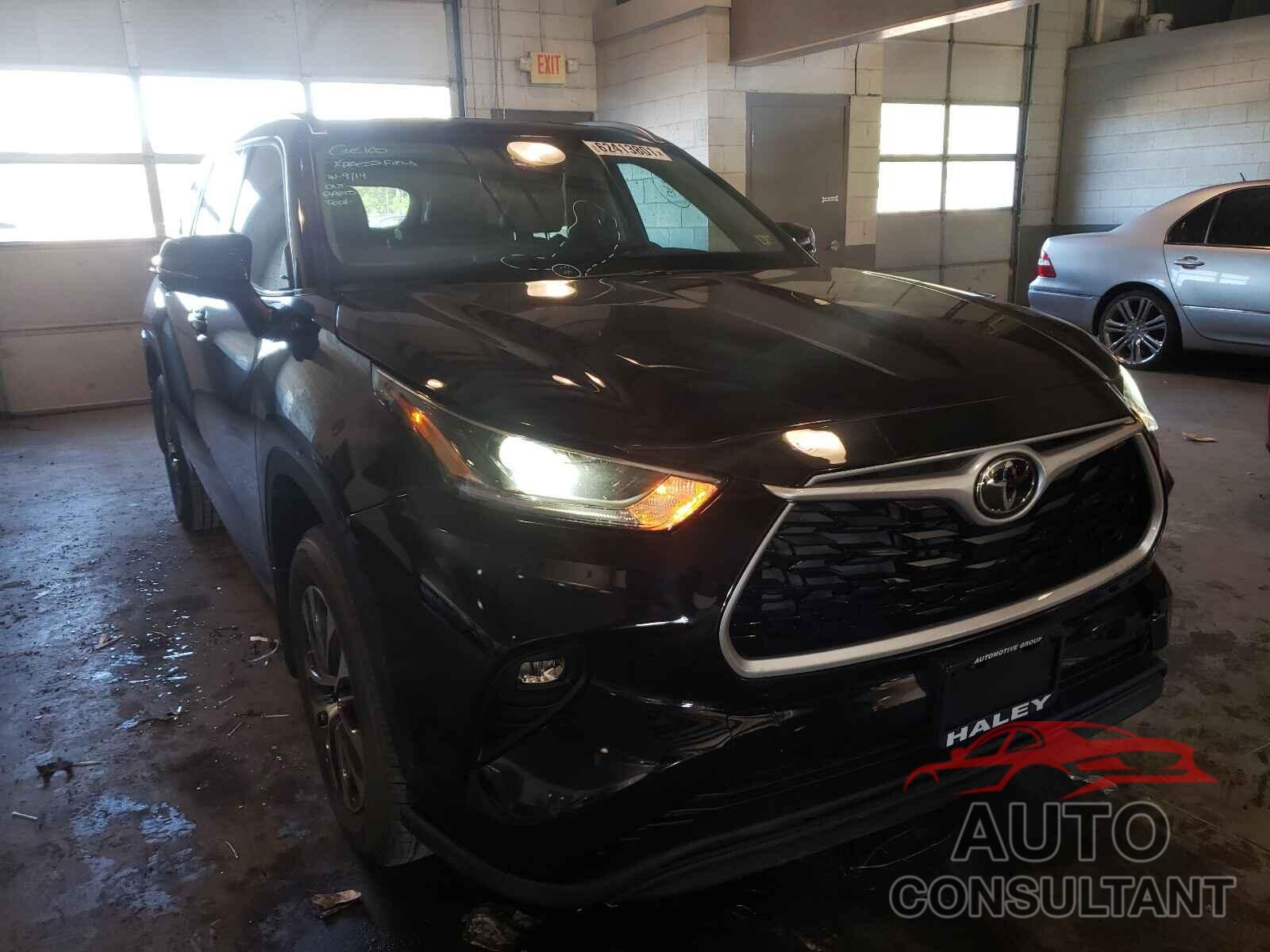 TOYOTA HIGHLANDER 2021 - 5TDGZRBH9MS144838