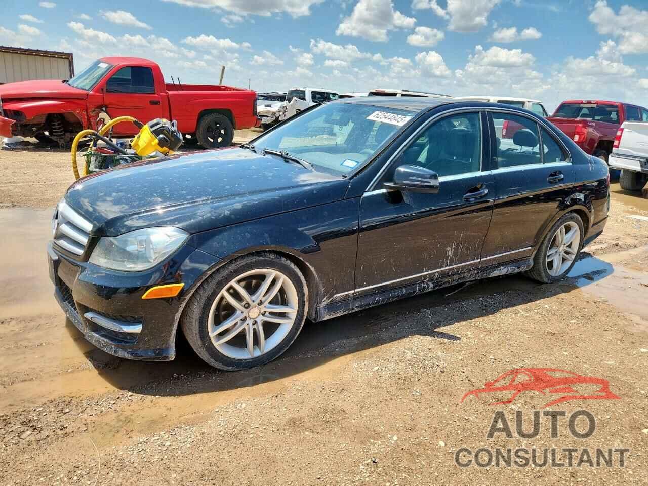 MERCEDES-BENZ C-CLASS 2013 - WDDGF4HB8DF949637