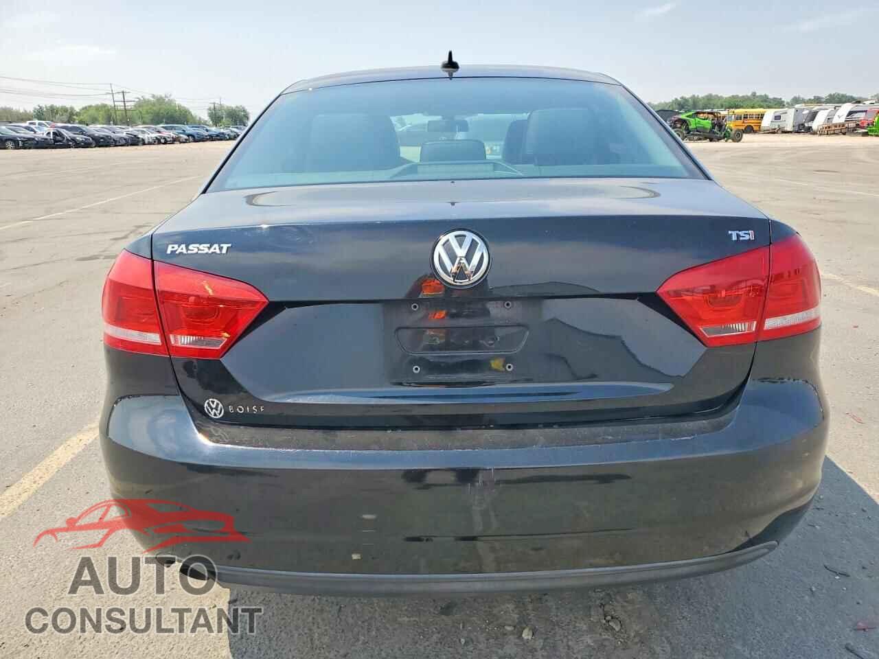 VOLKSWAGEN PASSAT 2014 - 1VWAT7A36EC071297