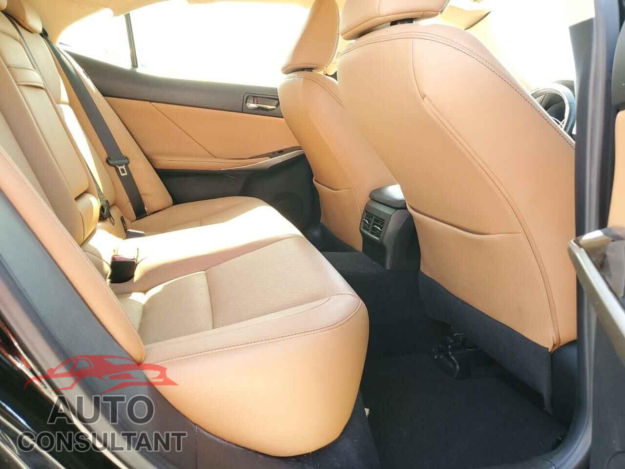 LEXUS IS 2015 - JTHBF1D27F5080738