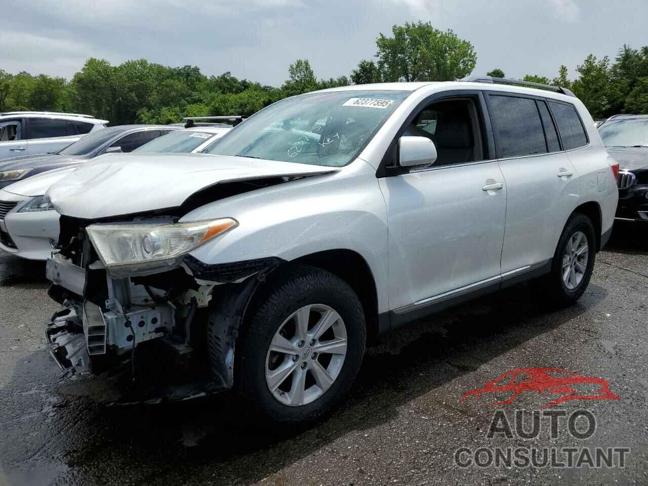 TOYOTA HIGHLANDER 2011 - 5TDBK3EH6BS046824