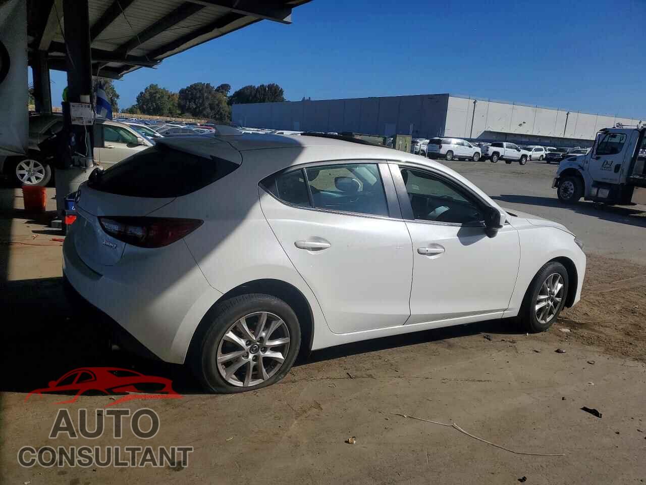 MAZDA 3 2015 - 3MZBM1M76FM142656
