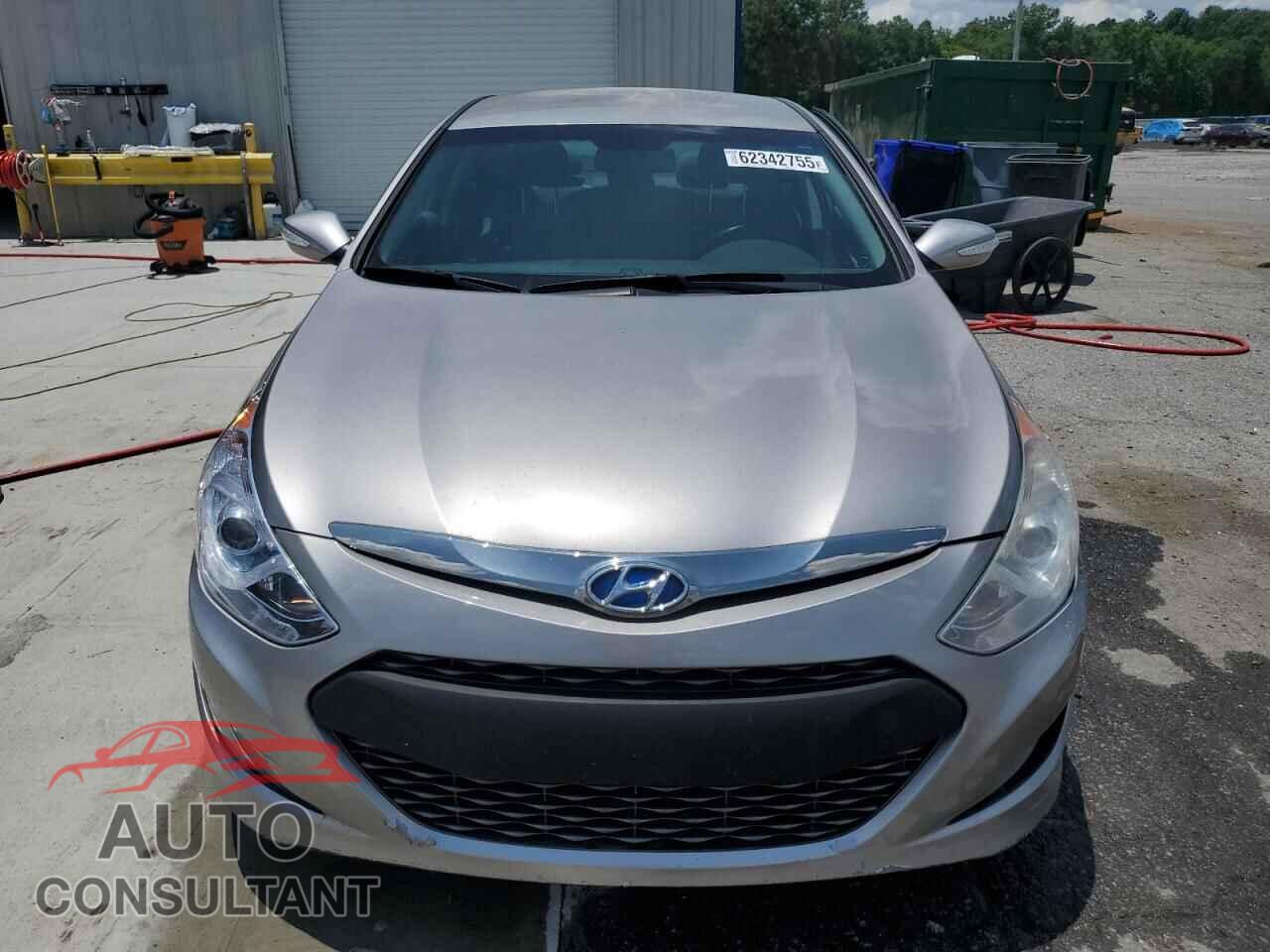 HYUNDAI SONATA 2013 - KMHEC4A43DA100255