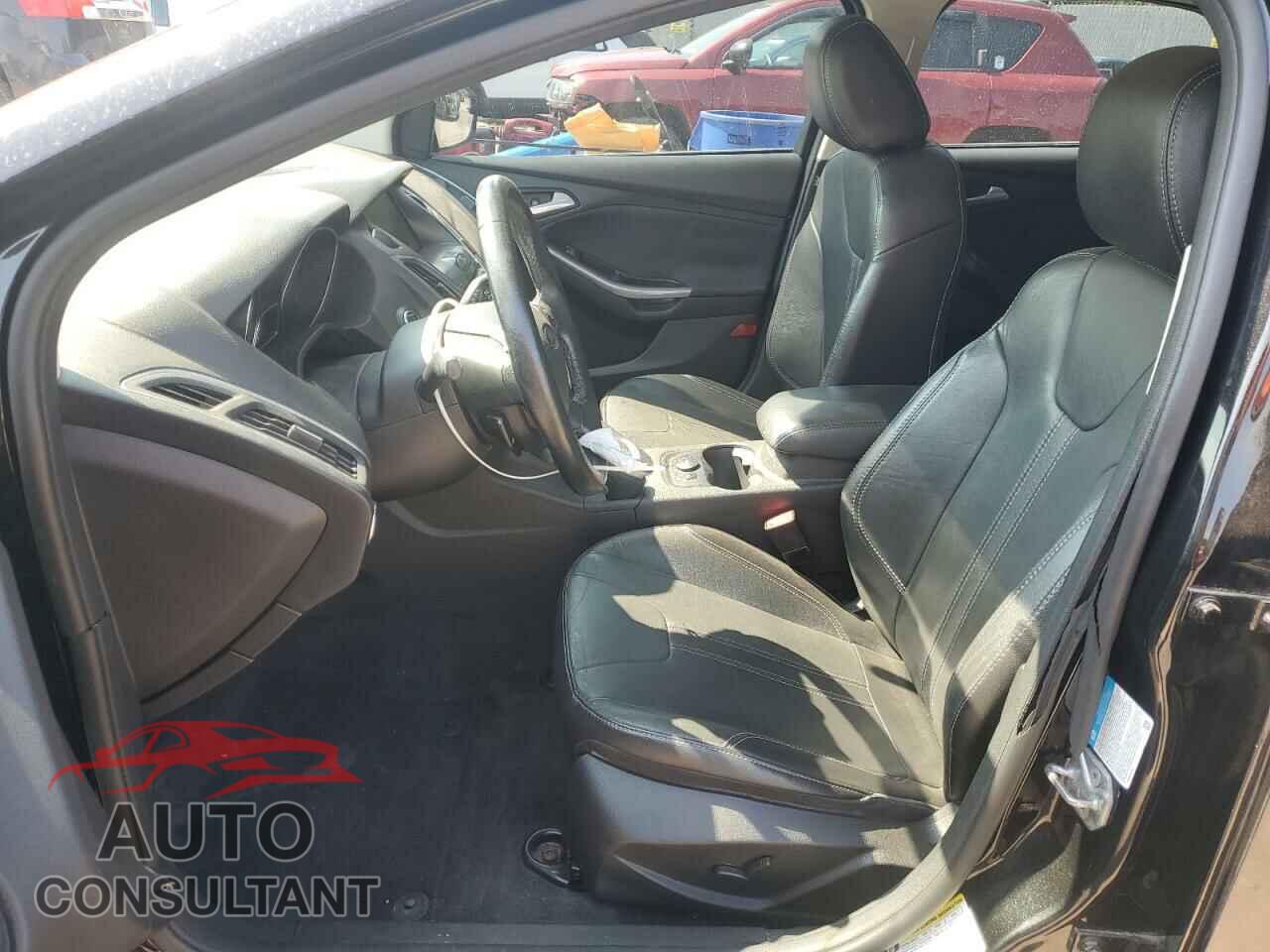 FORD FOCUS 2014 - 1FADP3N27EL251229