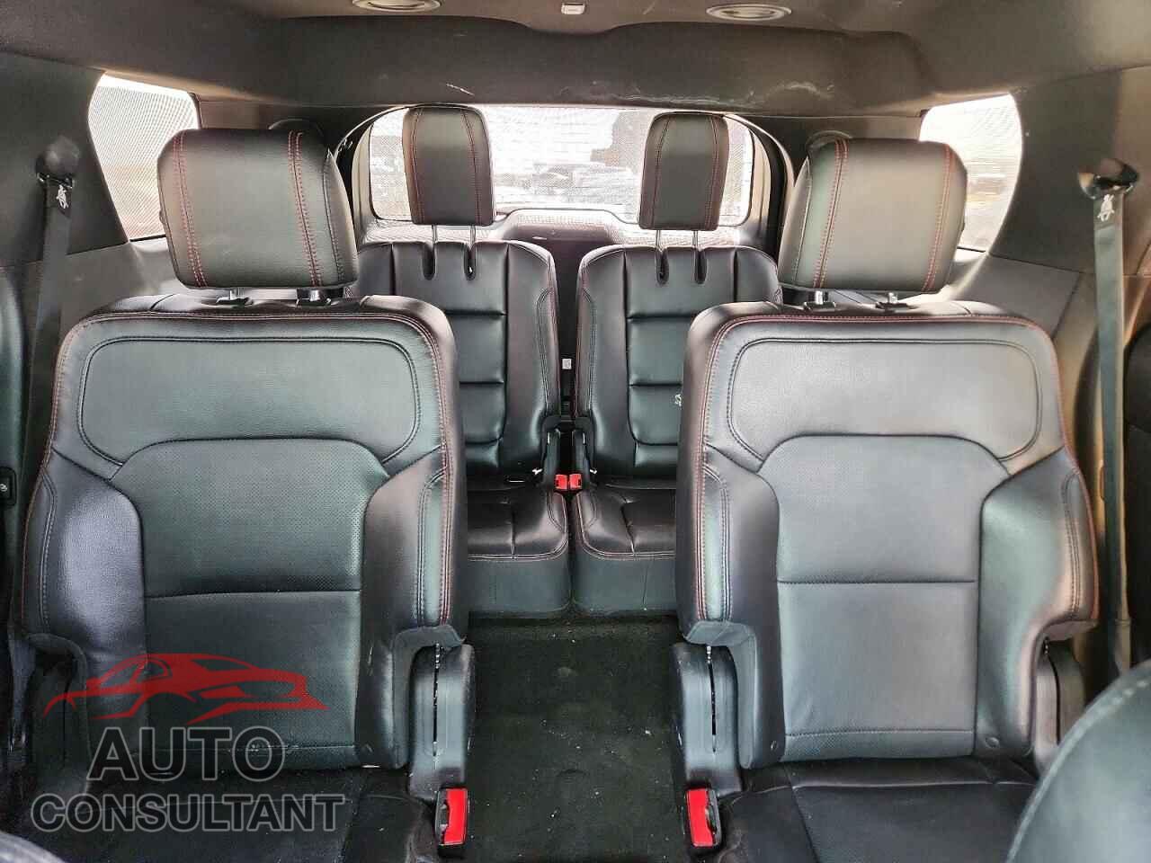 FORD EXPLORER 2018 - 1FM5K8GT2JGB31479