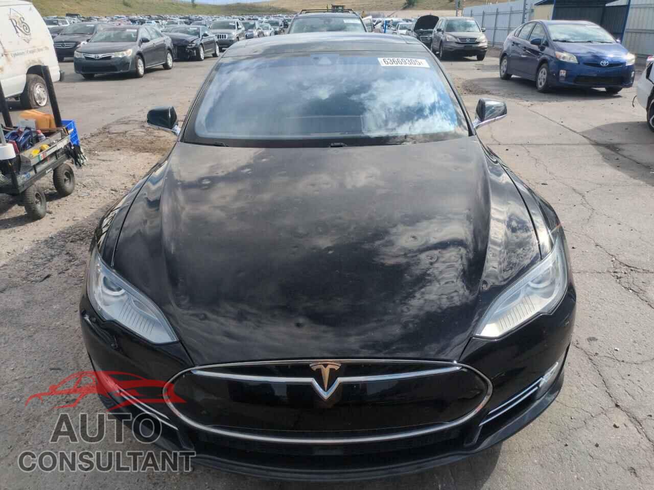 TESLA MODEL S 2015 - 5YJSA1H21FF085880